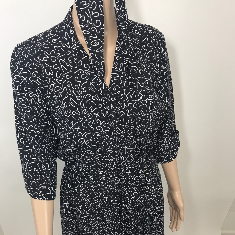 Squiggly Script Dress - Picture 5 of 8